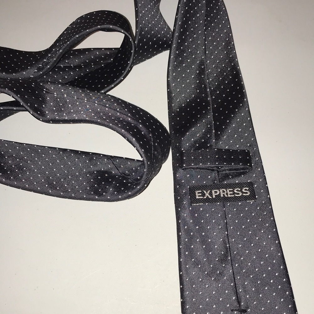Express - Picture 2 of 3